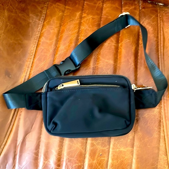 Belt bag - Picture 2 of 5